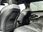 Peugeot e-5008 GT Exclusive 73 kWh 7p | Panoramisch schuifdak | Lederen bekleding | 360 camera | Apple Carplay/Android Auto