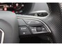 Audi Q2 35 TFSI 2x S-Line | Panoramadak | Matrix | Trekhaak | Elektrische kofferbak | Camera | Sfeerverlichting | Black optik |