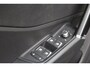 Audi Q2 35 TFSI 2x S-Line | Panoramadak | Matrix | Trekhaak | Elektrische kofferbak | Camera | Sfeerverlichting | Black optik |