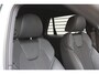 Audi Q2 35 TFSI 2x S-Line | Panoramadak | Matrix | Trekhaak | Elektrische kofferbak | Camera | Sfeerverlichting | Black optik |