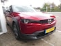 Mazda MX-30 e-SkyActiv 145 First Edition 36 kWh 12 maanden Bovag garantie SOH 94% carplay/android