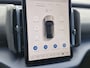 Volvo EX30 Single Motor Extended Range Plus 69 kWh | Warmte pomp | Stoelen en stuur verwarmd | camera achter | Electrische achterklep | Harman en Kardon | Elektrische stoelen