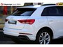 Audi Q3 35 TFSI S line | Panorama | Trekhaak | Sport-chassis
