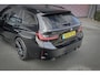 BMW 3-Serie Touring 330e xDrive ADAPTIVE CRUISE | STOELVERWARMING | CAMERA | M STOELEN | PANO | HEAD UP | MEMORY | APPLE CARPLAY