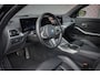 BMW 3-Serie Touring 330e xDrive ADAPTIVE CRUISE | STOELVERWARMING | CAMERA | M STOELEN | PANO | HEAD UP | MEMORY | APPLE CARPLAY