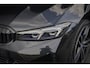 BMW 3-Serie Touring 330e xDrive ADAPTIVE CRUISE | STOELVERWARMING | CAMERA | M STOELEN | PANO | HEAD UP | MEMORY | APPLE CARPLAY