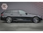 BMW 3-Serie Touring 330e xDrive ADAPTIVE CRUISE | STOELVERWARMING | CAMERA | M STOELEN | PANO | HEAD UP | MEMORY | APPLE CARPLAY