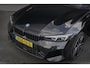 BMW 3-Serie Touring 330e xDrive ADAPTIVE CRUISE | STOELVERWARMING | CAMERA | M STOELEN | PANO | HEAD UP | MEMORY | APPLE CARPLAY