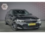 BMW 3-Serie Touring 330e xDrive ADAPTIVE CRUISE | STOELVERWARMING | CAMERA | M STOELEN | PANO | HEAD UP | MEMORY | APPLE CARPLAY