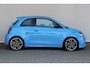 Abarth 500e Scorpionissima 42 kWh | SOH 96 % | Navigatie | Camera | Panoramadak | Alcantara | Sportstoelen | Cruise control |