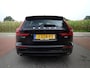 Volvo V60 2.0 B3 Momentum ACC / CARPLAY / CAMERA / STOEL + STUUR VERWARMING / KEYLESS