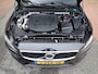 Volvo V60 2.0 B3 Momentum ACC / CARPLAY / CAMERA / STOEL + STUUR VERWARMING / KEYLESS