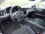 Volvo V60 2.0 B3 Momentum ACC / CARPLAY / CAMERA / STOEL + STUUR VERWARMING / KEYLESS