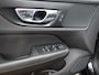 Volvo V60 2.0 B3 Momentum ACC / CARPLAY / CAMERA / STOEL + STUUR VERWARMING / KEYLESS