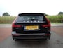 Volvo V60 2.0 B3 Momentum ACC / CARPLAY / CAMERA / STOEL + STUUR VERWARMING / KEYLESS