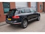 Volkswagen Touareg 3.0 TDI Exclusive Series Lage km , Pano, leer!