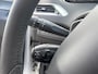 Peugeot 208 Style 1.2 VTi 82pk | UNIEKE KM-STAND! | CLIMA | TREKHAAK | PARKEERHULP | NAVI | BLUETOOTH | LM-VELGEN | EXTRA GETINTE RUITEN |