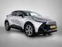 Toyota C-HR / C-HR+ 2.0 Plug-in Hybrid 220 Executive | BTW voertuig | JBL | Dodehoek detectie | Stoel+stuurverwarming | Memory Seat | Full LED Verlichting | Groot Scherm | Dodehoek detectie | Elektrische achterklep | Parkeersensoren voor+achte SL op kenteken