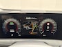 Nissan Ariya e-4ORCE Evolve 91 kWh / 4WD / Leder / Head- Up Display / Warmtepomp / 10 Jaar Nissan More Garantie / Stoelverwarming voor en achter / Schuif-Kantel Dak / Stoelventilatie / Stuurverwarming / Rondomzicht camera / Elektrisch Verstelbare Stoelen met Geheugen / Elektrische Achterklep / Adaptief Cruise Control / Apple Carplay & Android Auto /