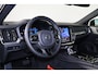 Volvo V60 T8 Recharge AWD Plus Dark - Panorama/schuifdak - IntelliSafe Assist & Surround - 360º Camera - Harman/Kardon audio - Verwarmde voorstoelen, stuur & achterbank - Parkeersensoren voor & achter - Elektr. bedienb. voorstoelen met geheugen - Head up display - Extra getint glas - Inklapbare trekhaak - 18' LMV