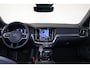 Volvo V60 T8 Recharge AWD Plus Dark - Panorama/schuifdak - IntelliSafe Assist & Surround - 360º Camera - Harman/Kardon audio - Verwarmde voorstoelen, stuur & achterbank - Parkeersensoren voor & achter - Elektr. bedienb. voorstoelen met geheugen - Head up display - Extra getint glas - Inklapbare trekhaak - 18' LMV