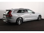 Volvo V60 T8 Recharge AWD Plus Dark - Panorama/schuifdak - IntelliSafe Assist & Surround - 360º Camera - Harman/Kardon audio - Verwarmde voorstoelen, stuur & achterbank - Parkeersensoren voor & achter - Elektr. bedienb. voorstoelen met geheugen - Head up display - Extra getint glas - Inklapbare trekhaak - 18' LMV