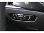 BMW 3-Serie Touring (g21) 320i 184PK M-SPORT SHADOW LINE Panodak | Trekhaak | Navi | Adapt.Cruise | Harman Kardon | Head Up | 19 Inch Lm | Live Cockpit | Sfeerverl. |