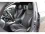 BMW 3-Serie Touring (g21) 320i 184PK M-SPORT SHADOW LINE Panodak | Trekhaak | Navi | Adapt.Cruise | Harman Kardon | Head Up | 19 Inch Lm | Live Cockpit | Sfeerverl. |