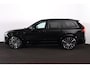 Volvo XC90 T8 Recharge AWD Ultra Dark Exec. Ed. - Luchtvering - Panorama/schuifdak - IntelliSafe Assist & Surround - 360º Camera - Bowers & Wilkins audio - Adaptieve LED koplampen - Verwarmde voorstoelen, stuur & achterbank - Parkeersensoren voor & achter - Elektr. bedienb. voorstoelen met geheugen - Geventileerde voorstoelen - Head up display - Draadloze tel. lader - Extra getint glas - 22' LMV