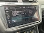 Volkswagen Tiguan Allspace 1.5 TSI R-Line Business+ 7p. / AUTOMAAT/ PANO/ TREKHAAK/ APP-CONNECT/ ACC/ PARK.SENSOR. + CAMERA/ STOELVERWARM./ HARMAN&KARDON/ ELEK.ACHTERKLEP/ HEAD-UP/ KEYLESS/ NAVI/ DAB/ CLIMA/ LED