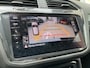 Volkswagen Tiguan Allspace 1.5 TSI R-Line Business+ 7p. / AUTOMAAT/ PANO/ TREKHAAK/ APP-CONNECT/ ACC/ PARK.SENSOR. + CAMERA/ STOELVERWARM./ HARMAN&KARDON/ ELEK.ACHTERKLEP/ HEAD-UP/ KEYLESS/ NAVI/ DAB/ CLIMA/ LED