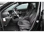Mercedes-Benz A-klasse 200 AMG / PANO / NIGHT / SFEERVERLICHTING / WIDESCREEN / CAMERA / LED / 19"