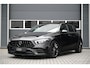 Mercedes-Benz A-klasse 200 AMG / PANO / NIGHT / SFEERVERLICHTING / WIDESCREEN / CAMERA / LED / 19"