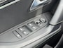 Peugeot e-2008 GT Pack 50 kWh 136PK Automaat Navigatie, Achteruitrijcamera, Keyless, Panoramadak, Apple Carplay, Android Auto
