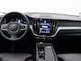Volvo XC60 2.0 B5 Inscription 250PK Aut. Trekhaak, Keyless, Memorystoelen, Achteruitrijcamera, Adaptieve Cruise Control, Stoelverwarming, 19" LM Velgen