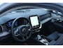 Volvo XC90 T8 Plug-in hybrid AWD Ultra Dark | Luchtvering | Panoramadak | Trekhaak | Premium audio by Bowers & Wilkins | Verwarmbare voorstoelen met massagefunctie | Head-up display | 360 graden camera |