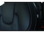 Volvo XC90 T8 Plug-in hybrid AWD Ultra Dark | Luchtvering | Panoramadak | Trekhaak | Premium audio by Bowers & Wilkins | Verwarmbare voorstoelen met massagefunctie | Head-up display | 360 graden camera |