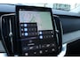 Volvo XC90 T8 Plug-in hybrid AWD Ultra Dark | Luchtvering | Panoramadak | Trekhaak | Premium audio by Bowers & Wilkins | Verwarmbare voorstoelen met massagefunctie | Head-up display | 360 graden camera |