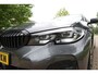 BMW 3-Serie Touring 330i High Executive M-sport | Adaptieve Cruise | Trekhaak | Camera | CarPlay | LED |