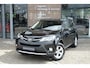 Toyota RAV4 2.0 Dynamic 4WD Handgeschakeld | Climate control met 2 gescheiden klimaatzones | Toyota Touch® 2 met 6 speakers | parkeerhulpcamera achter | lichtsensor (automatische verlichting) | automatisch dimmen