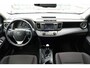 Toyota RAV4 2.0 Dynamic 4WD Handgeschakeld | Climate control met 2 gescheiden klimaatzones | Toyota Touch® 2 met 6 speakers | parkeerhulpcamera achter | lichtsensor (automatische verlichting) | automatisch dimmen
