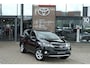 Toyota RAV4 2.0 Dynamic 4WD Handgeschakeld | Climate control met 2 gescheiden klimaatzones | Toyota Touch® 2 met 6 speakers | parkeerhulpcamera achter | lichtsensor (automatische verlichting) | automatisch dimmen