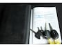 Toyota RAV4 2.0 Dynamic 4WD Handgeschakeld | Climate control met 2 gescheiden klimaatzones | Toyota Touch® 2 met 6 speakers | parkeerhulpcamera achter | lichtsensor (automatische verlichting) | automatisch dimmen