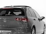 Volkswagen Golf 1.0 eTSI Life Pano ACC Stoelv