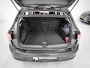 Volkswagen Golf 1.0 eTSI Life Pano ACC Stoelv