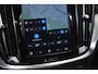 Volvo V60 2.0 B3 Plus Dark l Elektrisch verstelbare voorstoelen + geheugen l 360 graden camera l Harman & Kardon Premium audiosysteem l Trekhaak l Verwarmbare voorstoelen + stuur l Adaptieve cruise control + Pilot Assist l