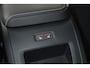 Volvo V60 2.0 B3 Plus Dark l Elektrisch verstelbare voorstoelen + geheugen l 360 graden camera l Harman & Kardon Premium audiosysteem l Trekhaak l Verwarmbare voorstoelen + stuur l Adaptieve cruise control + Pilot Assist l