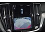 Volvo V60 2.0 B3 Plus Dark l Elektrisch verstelbare voorstoelen + geheugen l 360 graden camera l Harman & Kardon Premium audiosysteem l Trekhaak l Verwarmbare voorstoelen + stuur l Adaptieve cruise control + Pilot Assist l