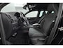 Skoda Karoq 1.5 TSI ACT Sportline Business Sportief silhouet in Black Magic, met alle ruimte die je van een Karoq verwacht