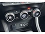 Renault Captur 1.3 TCe 140 Intens Rijden met rijhulpsystemen die net dat stukje verder denken